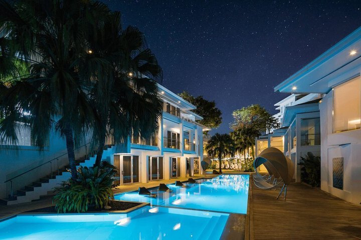 Pools & Facilities