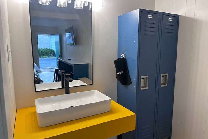 Room 9 of 51
