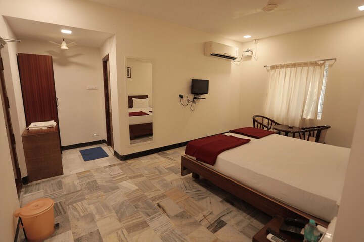 Room 2 of 22