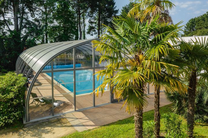 Pool Hotel