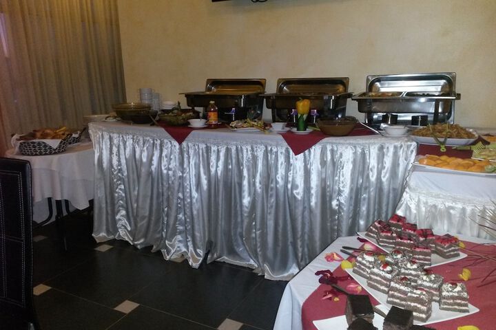 Dining 40 of 47
