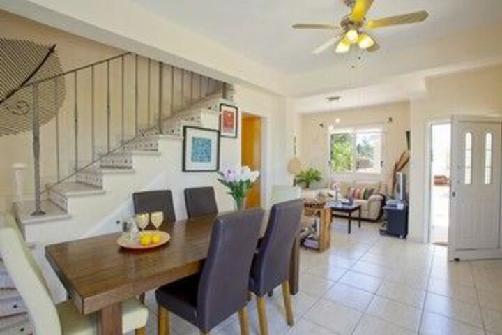 Room 9 of 22