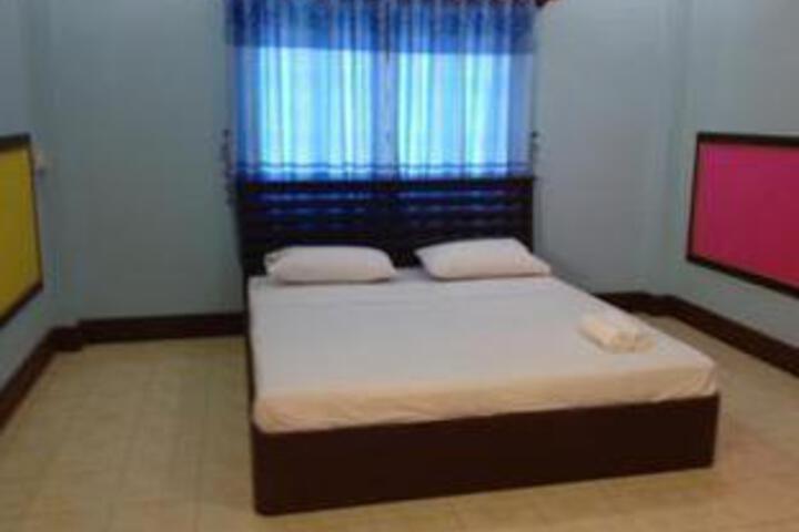 Room 5 of 5