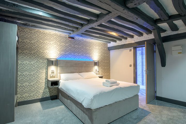 Room 47 of 137