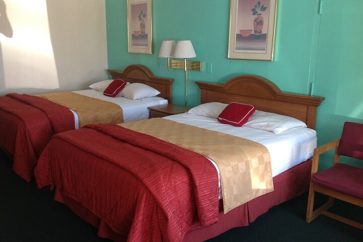 Room 3 of 21