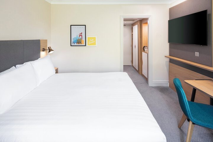 Room 12 of 60