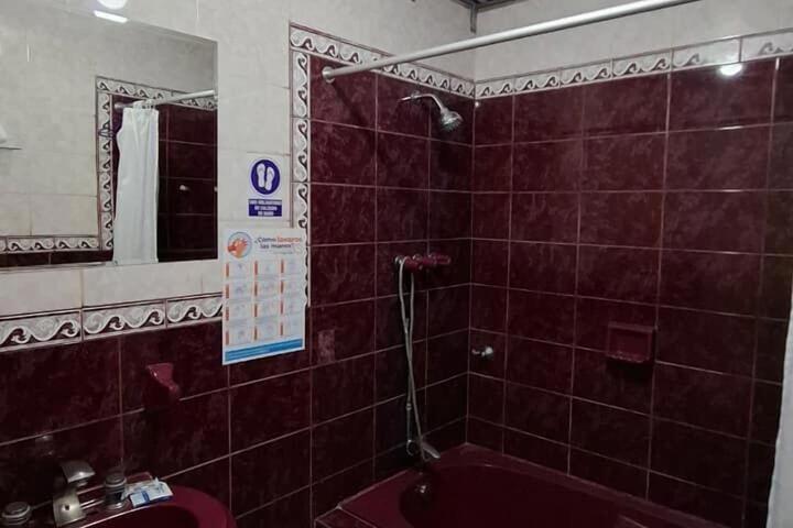 Room 5 of 15