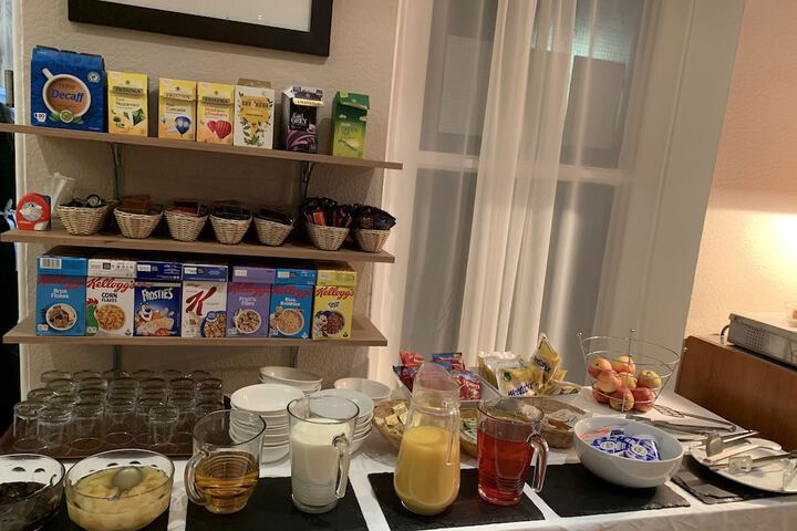Breakfast/Coffee Service 51 of 58