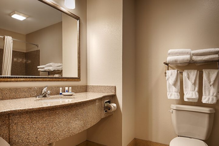 Bathroom sink