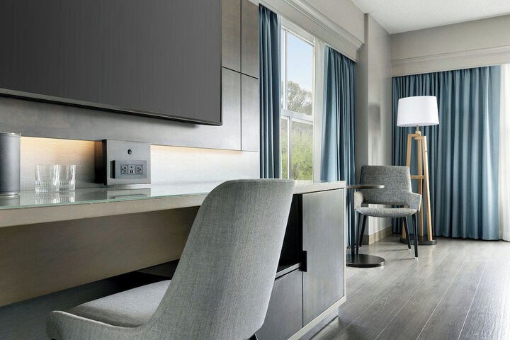 Room 36 of 106
