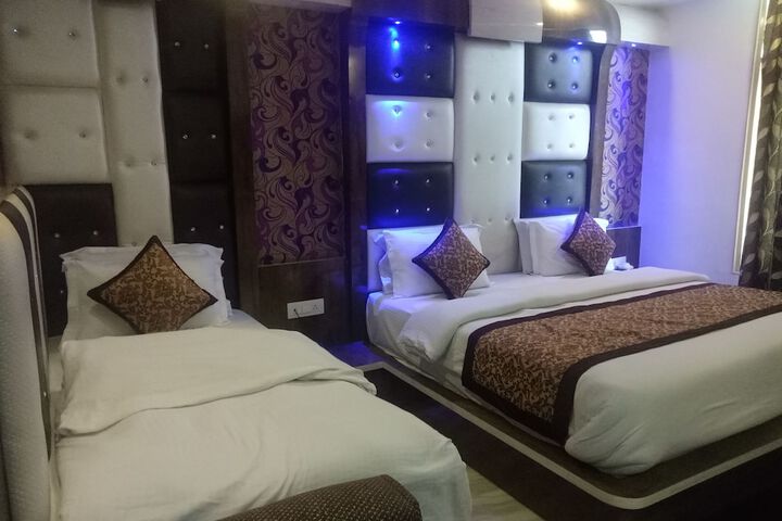 Room 26 of 61