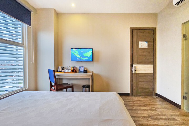 Room 16 of 63