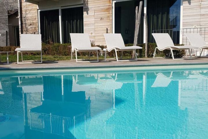 Pool 48 of 81