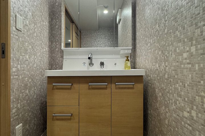 Room 55 of 68