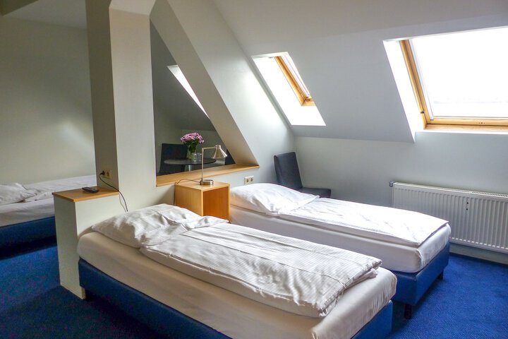 Room 45 of 86