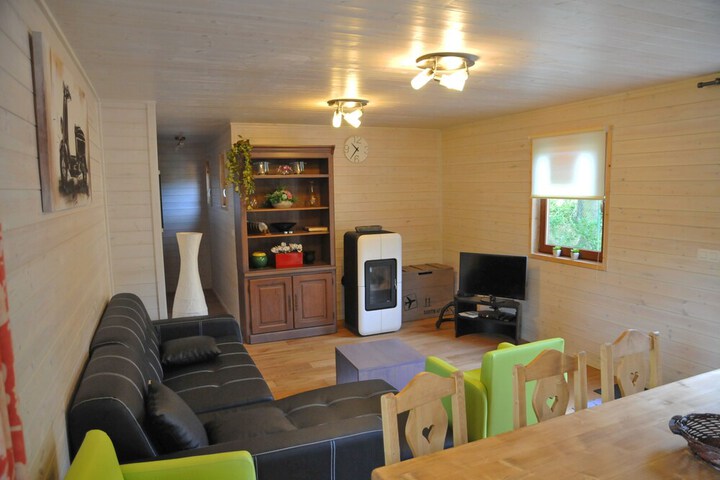 Room 8 of 14