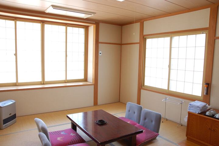 Room 7 of 40