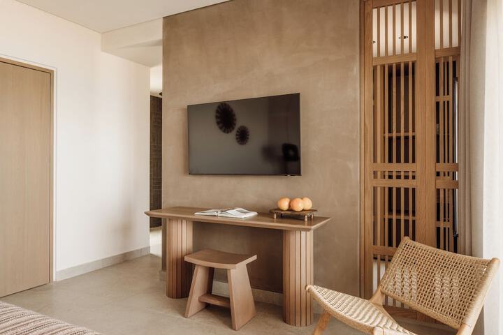 Room 4 of 44