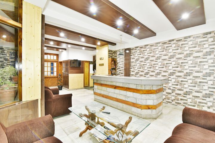 Guest Lobby