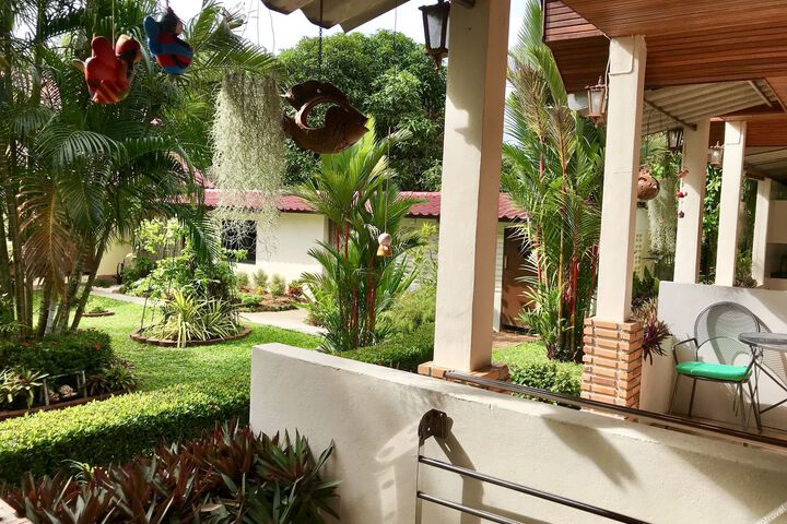 FALANG PARADISE