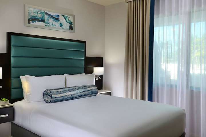 Room 8 of 110