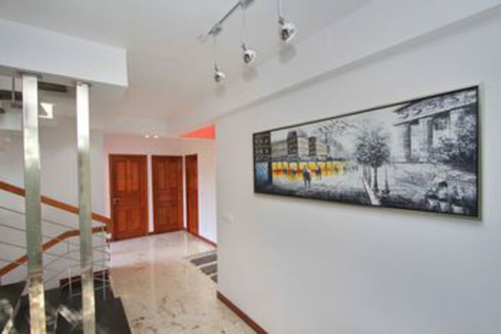 Ballroom/Hall 7 of 19