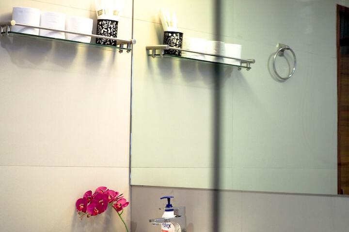 Room 52 of 78