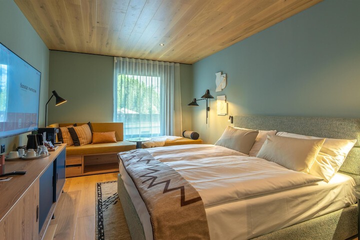 Room 35 of 123
