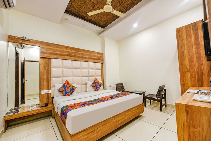 Fabhotel Savera Park