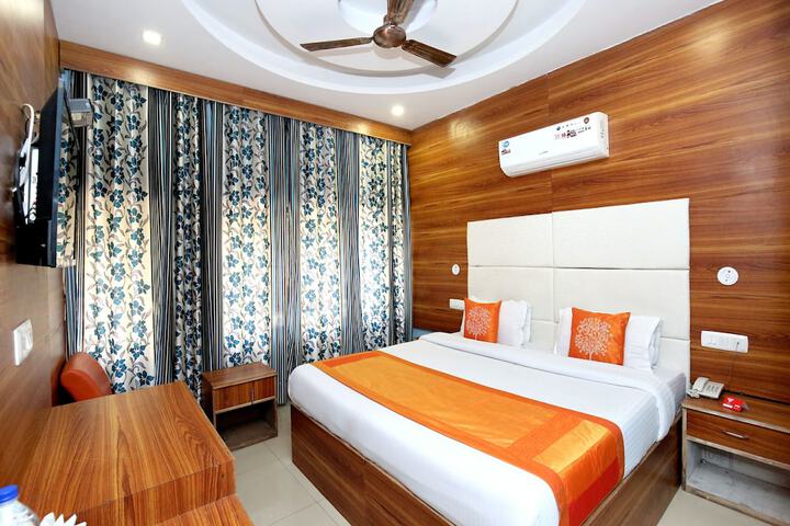 Room 16 of 29