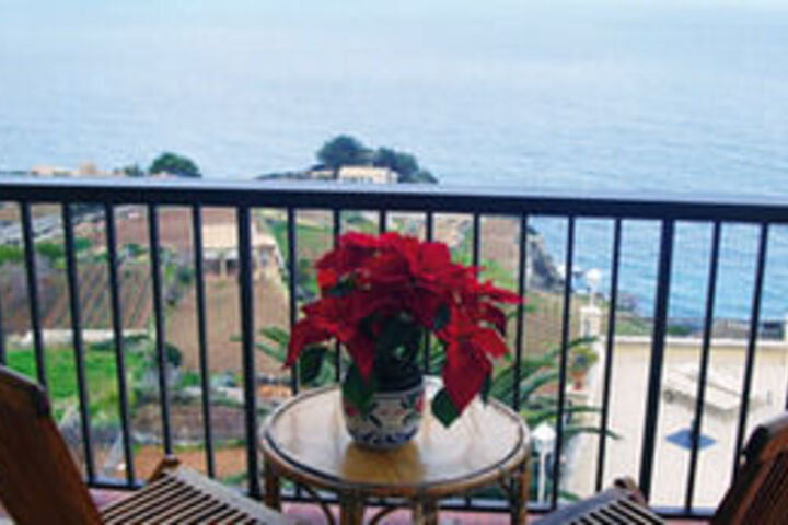 Terrace/Patio 5 of 59