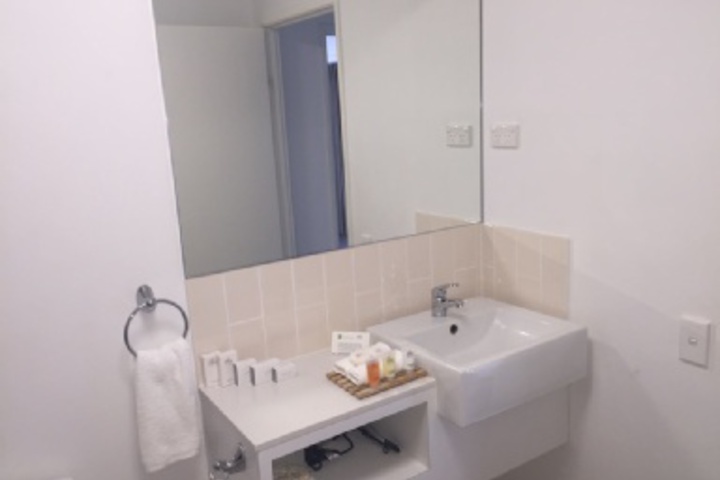 Room 202 of 204