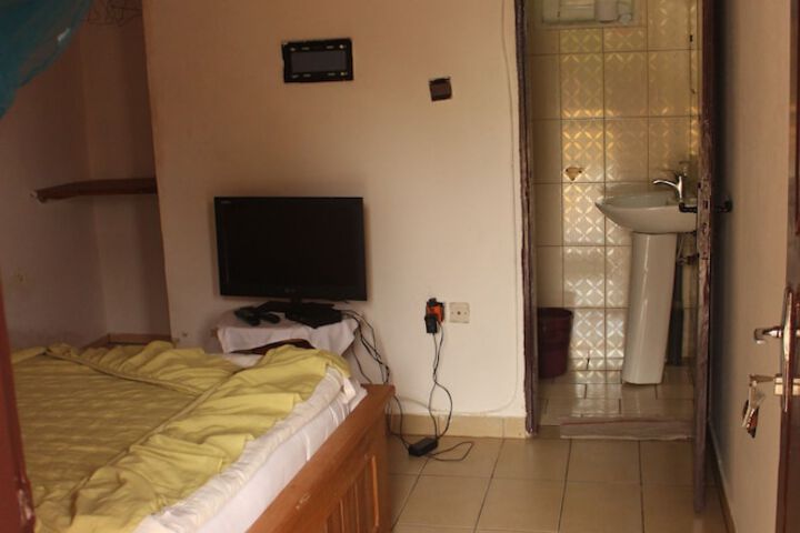 Room 5 of 24
