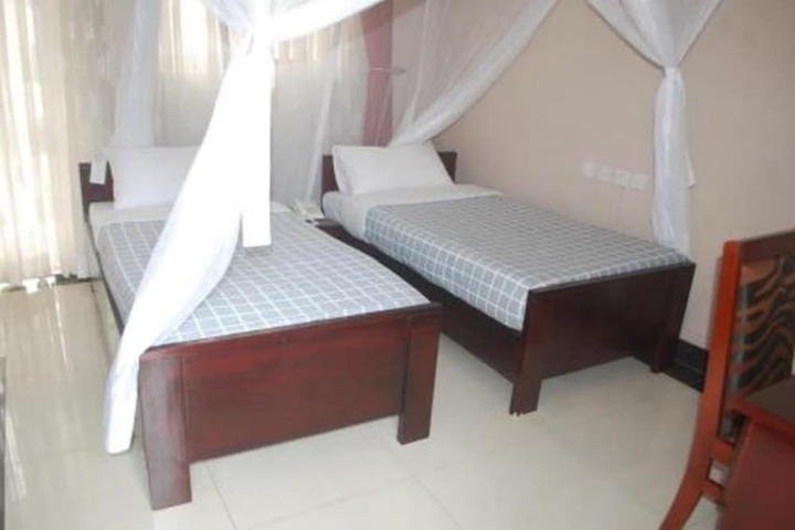 Room 3 of 31