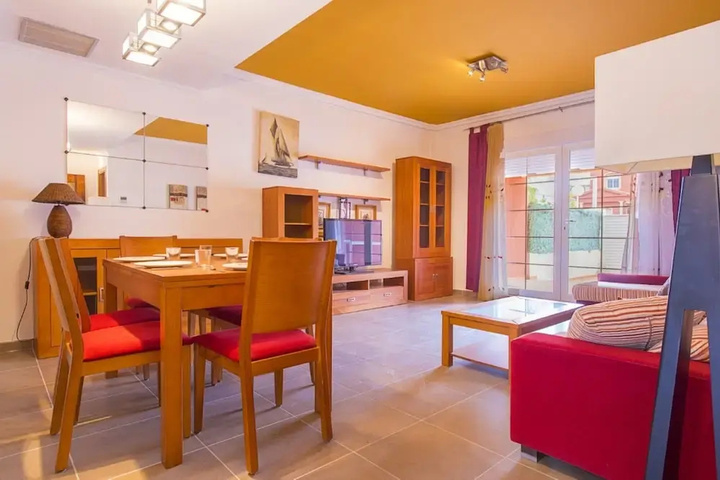 Room 4 of 13