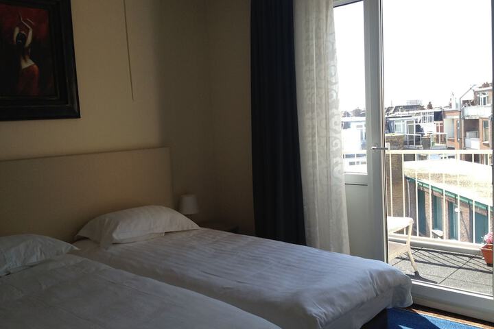 Room 15 of 61