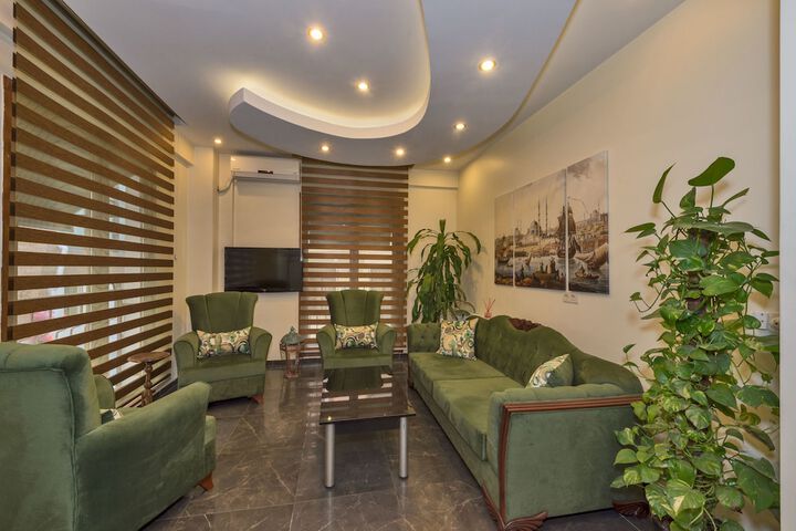 Entrance & Lobby
