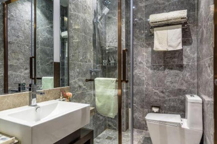 Qiqihar Yifeng Business Hotel (Jianhua Hospital)