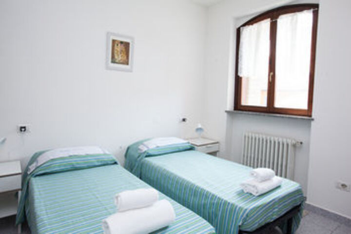 Room 181 of 320