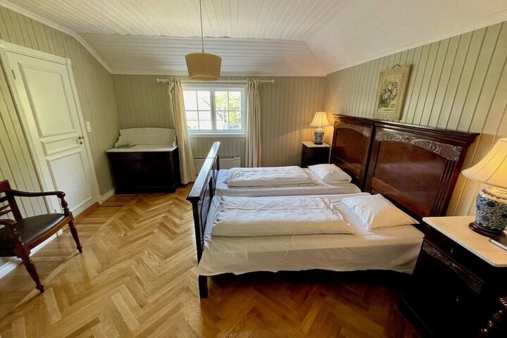 Room 22 of 135