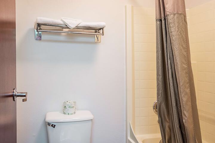 Clean Restrooms