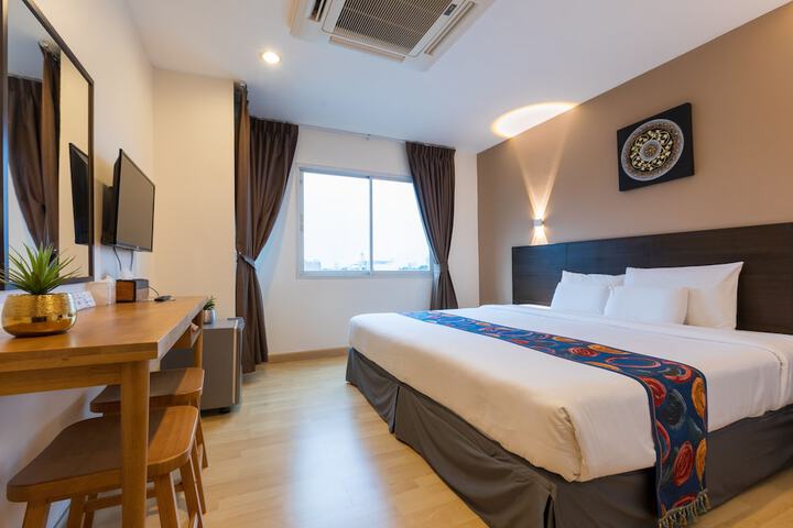 Room 6 of 29