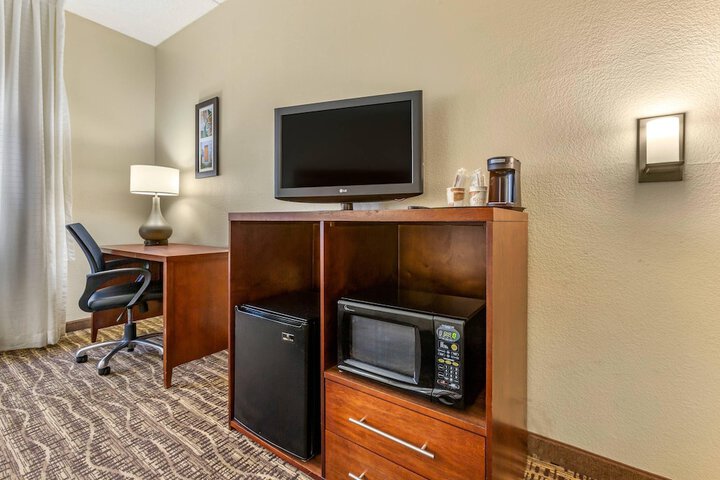 Room 11 of 31