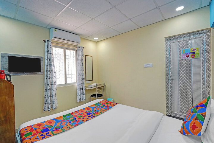 Room 12 of 29