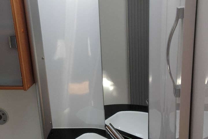 Room 8 of 14