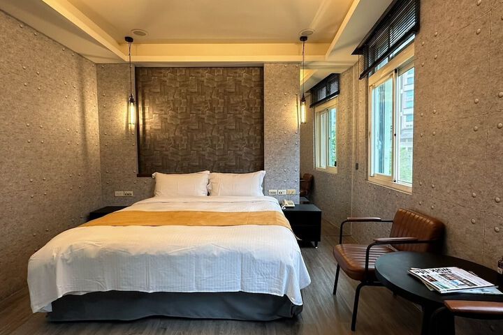 Room 19 of 68