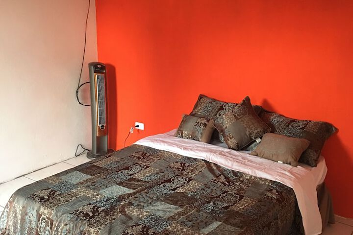 Room 5 of 71