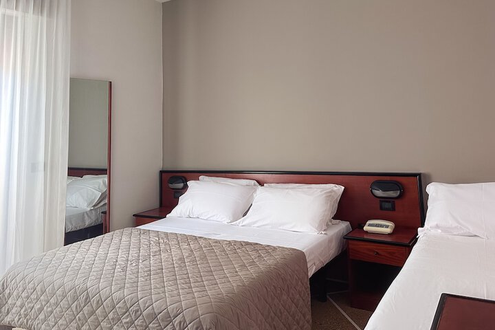 Room 21 of 50