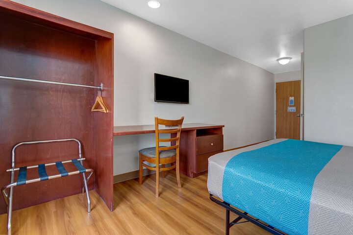 Room 37 of 58