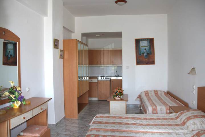 Room 4 of 45